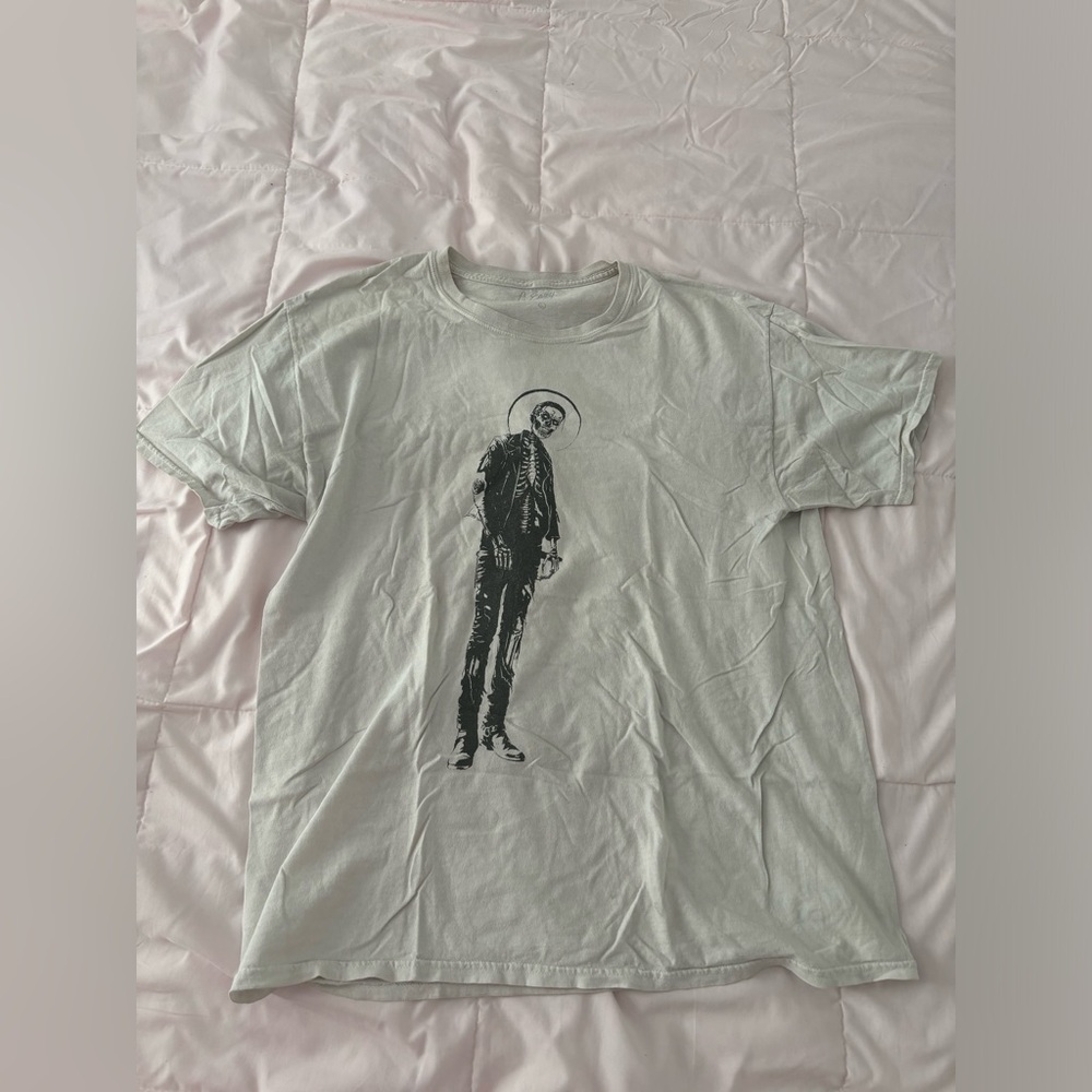 G-Eazy concert t shirt.